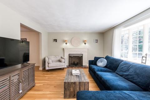 21 Longmeadow Dr, Canton, MA 02021 photo 5