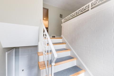 21 Longmeadow Dr, Canton, MA 02021 photo 4