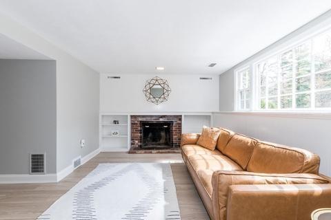 21 Longmeadow Dr, Canton, MA 02021 photo 24