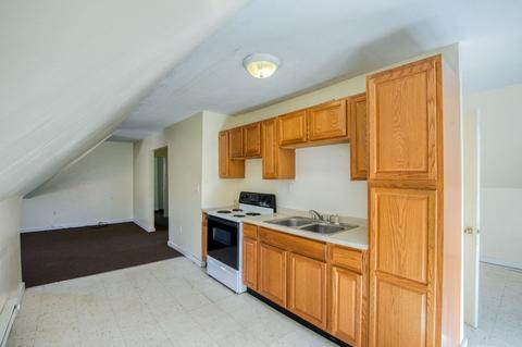 57 Acushnet Ave, Springfield, MA 01105 photo 7