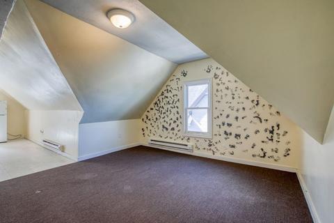 57 Acushnet Ave, Springfield, MA 01105 photo 10