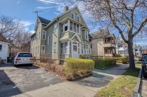 57 Acushnet Ave, Springfield, MA 01105 photo 3
