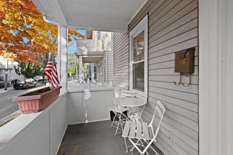 27 Newton St, Everett, MA 02149 photo 2