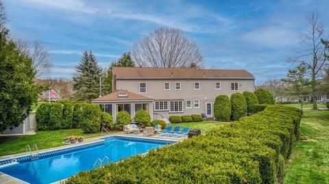 55 Robert Rd, Stow, MA 01775 photo 1