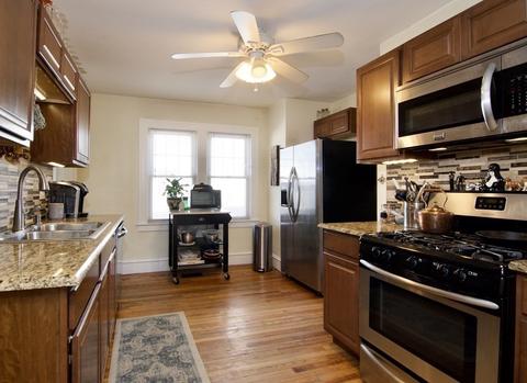 14 Benz St, Springfield, MA 01118 photo 5