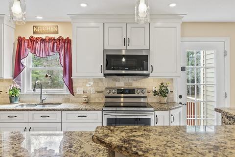 64 Settlers Path, Lancaster, MA 01523 photo 3