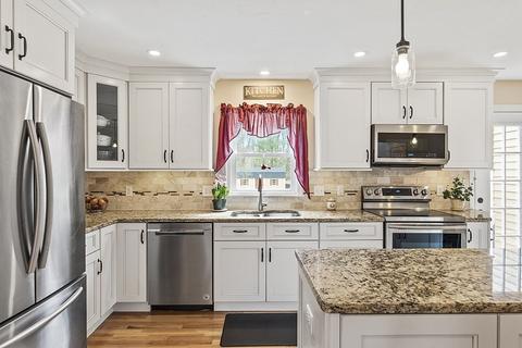 64 Settlers Path, Lancaster, MA 01523 photo 2