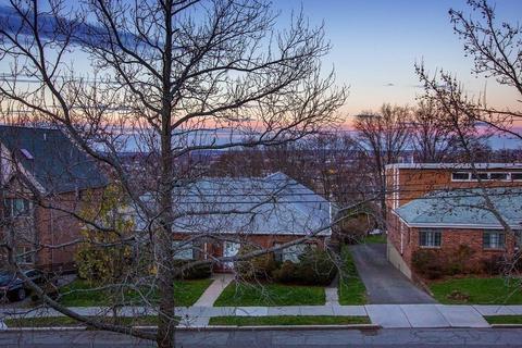 100 Jordan, Brookline, MA 02446 photo 32