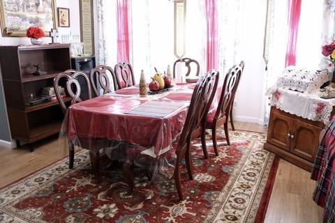 22 Wayne St, Worcester, MA 01603 photo 4