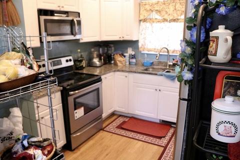 22 Wayne St, Worcester, MA 01603 photo 6