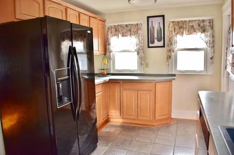 115 Beech St, Clinton, MA 01510 photo 3