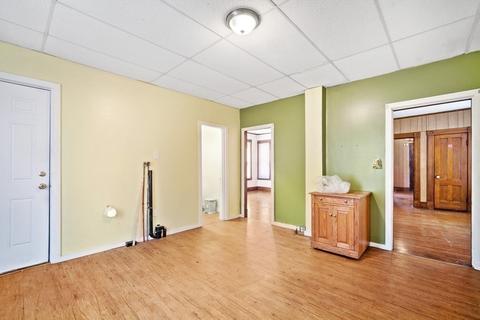137 Marion St, Springfield, MA 01109 photo 9