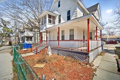137 Marion St, Springfield, MA 01109 photo 3