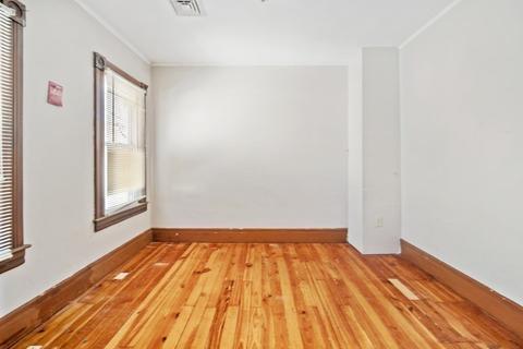 137 Marion St, Springfield, MA 01109 photo 17