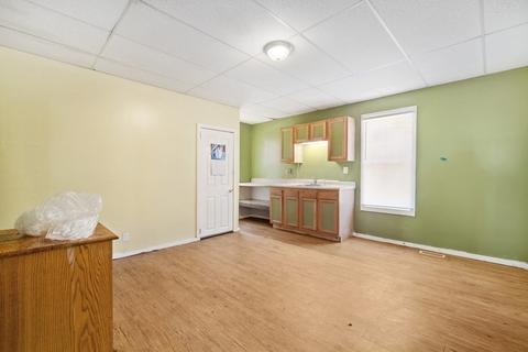 137 Marion St, Springfield, MA 01109 photo 7