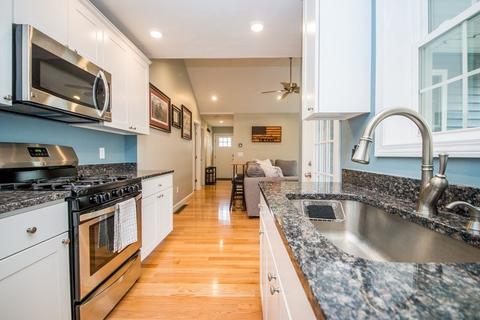 6 Leonard St, Wareham, MA 02576 photo 3