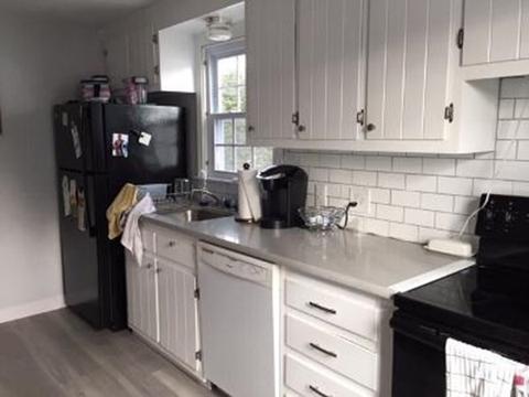 155 Mayflower Rd, Springfield, MA 01118 photo 2