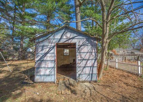 76 Willowbrook Dr, Springfield, MA 01129 photo 35