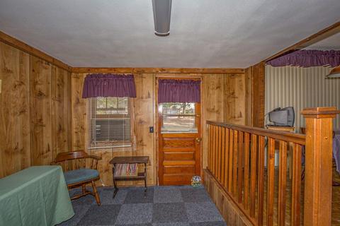 76 Willowbrook Dr, Springfield, MA 01129 photo 3