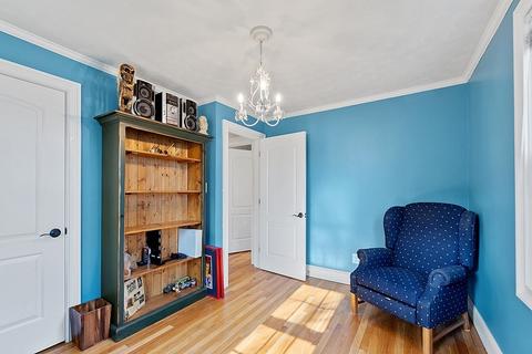 16 Hilton Ave, Worcester, MA 01604 photo 9