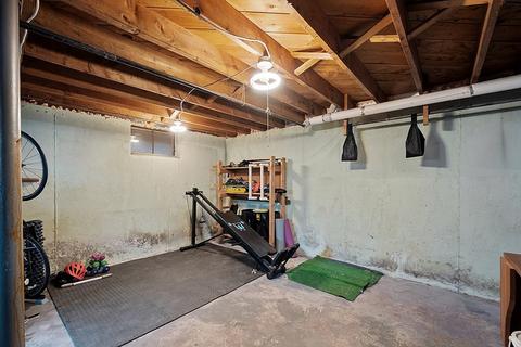 16 Hilton Ave, Worcester, MA 01604 photo 17