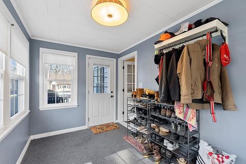 16 Hilton Ave, Worcester, MA 01604 photo 4