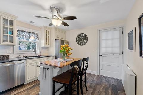 16 Hilton Ave, Worcester, MA 01604 photo 6
