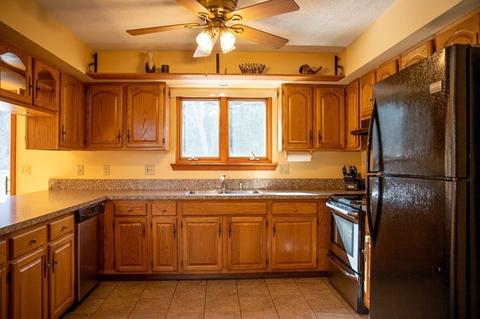 7 Berkshire Cir, Ware, MA 01082 photo 11