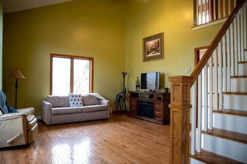 7 Berkshire Cir, Ware, MA 01082 photo 4