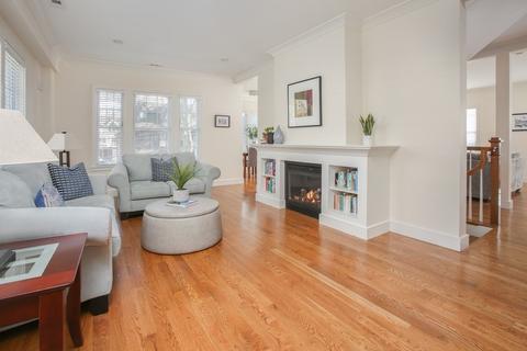 96 Beals St #2, Brookline, MA 02446 photo 4