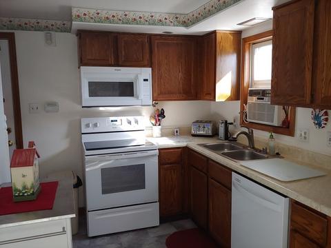 7 Sutton Ln, Worcester, MA 01603 photo 5