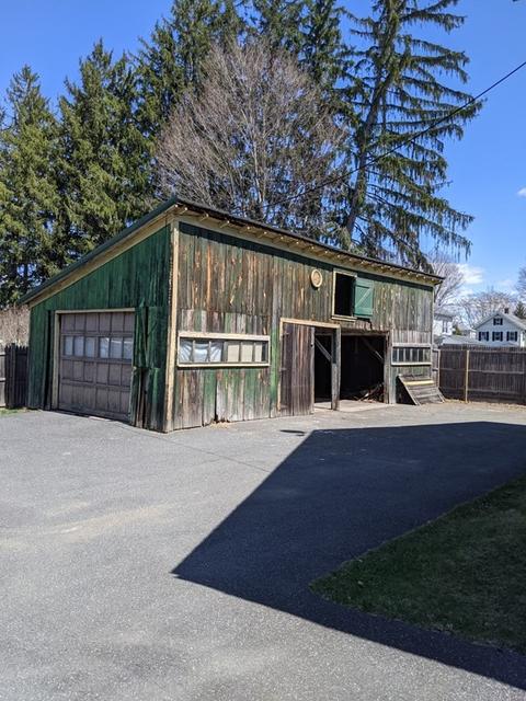 7 Pomeroy Ct, Easthampton, MA 01027 photo 3