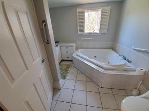 1 Jacks Pl, Fairhaven, MA 02719 photo 8