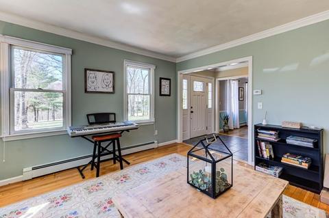 25 Crestview Dr, Mendon, MA 01756 photo 10