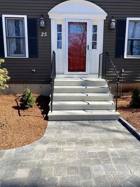 25 Crestview Dr, Mendon, MA 01756 photo 3