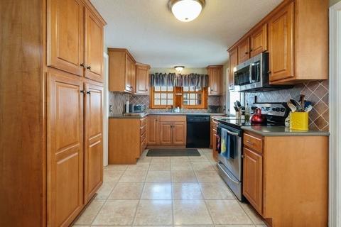 119 Bridle Path Rd, Springfield, MA 01118 photo 5