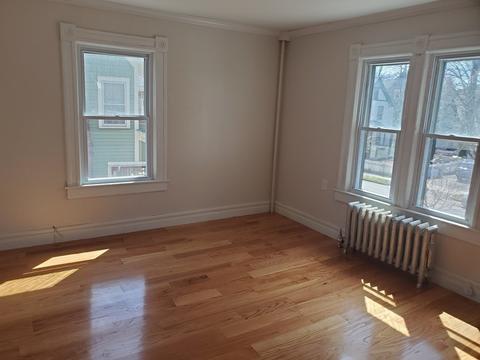 37 Greenleaf St, Springfield, MA 01108 photo 15
