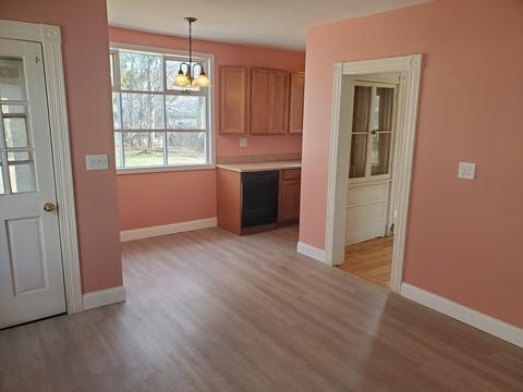 37 Greenleaf St, Springfield, MA 01108 photo 9