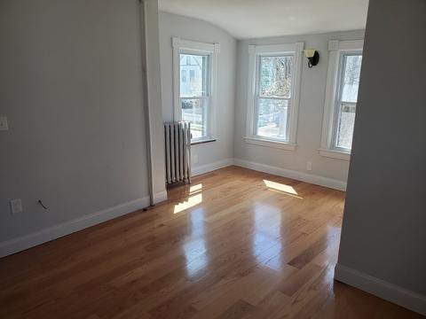 37 Greenleaf St, Springfield, MA 01108 photo 14
