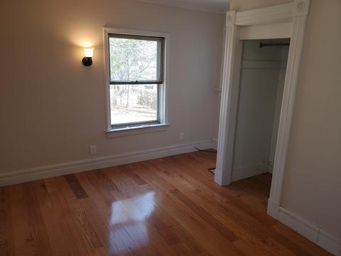 37 Greenleaf St, Springfield, MA 01108 photo 18