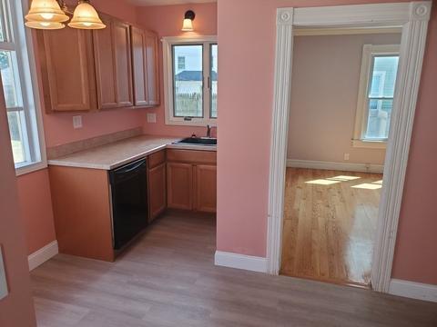 37 Greenleaf St, Springfield, MA 01108 photo 10