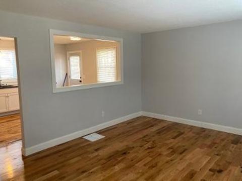 198 Middle St, Springfield, MA 01104 photo 8