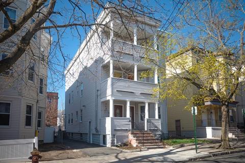 49 Pearl St, Everett, MA 02149 photo 1