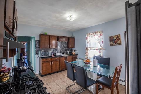 49 Pearl St, Everett, MA 02149 photo 23