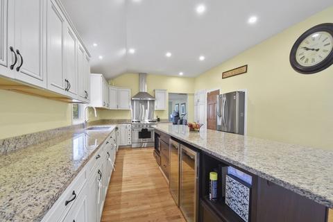 7 Harrison Rd, Canton, MA 02021 photo 3
