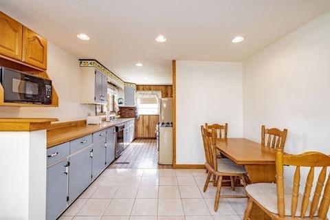 43 Griffin St, Springfield, MA 01104 photo 7