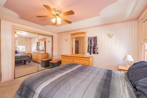 43 Griffin St, Springfield, MA 01104 photo 9