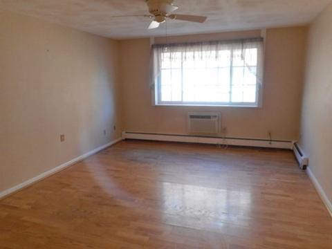 15 Staples Ave #24, Everett, MA 02149 photo 4