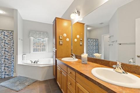 357 Nicholas Dr, Lancaster, MA 01523 photo 18