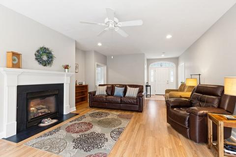 357 Nicholas Dr, Lancaster, MA 01523 photo 8